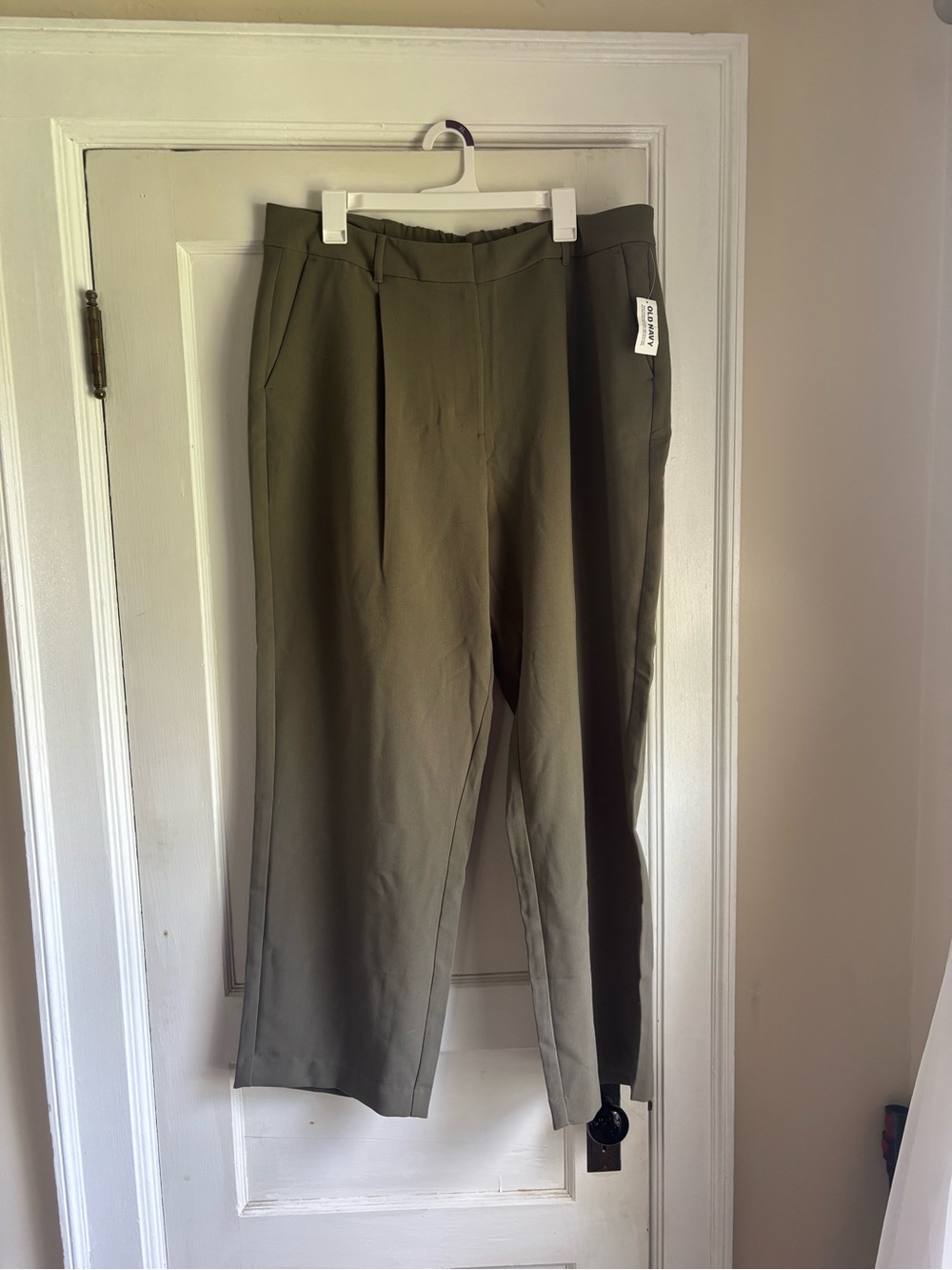 Green dress pants